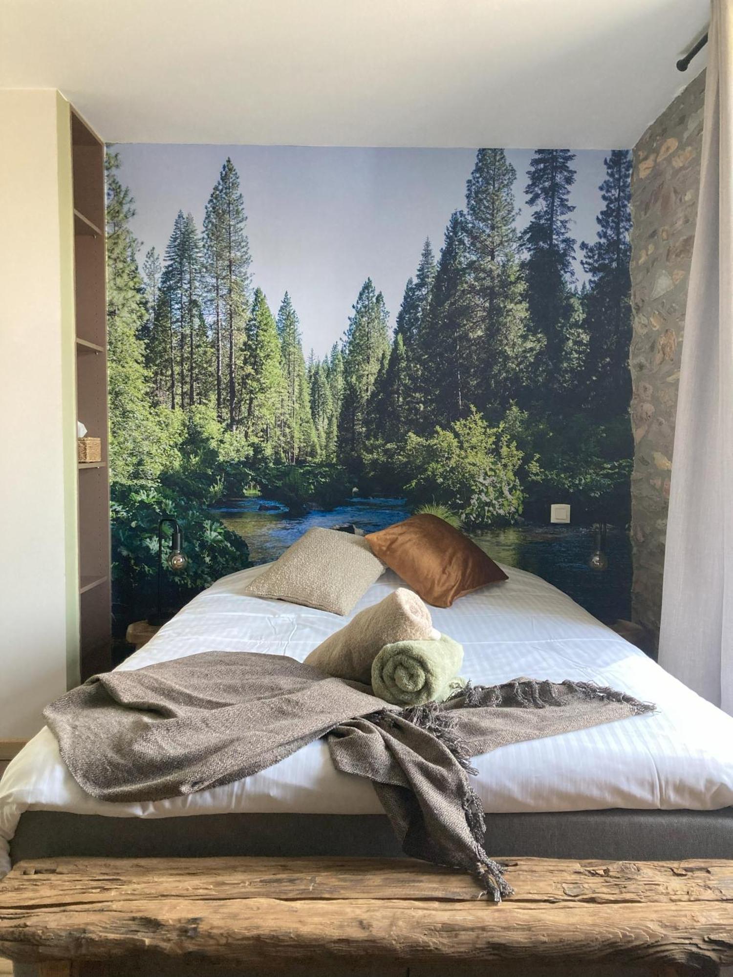 Bed and Breakfast Ma Bauge Libin Exterior foto