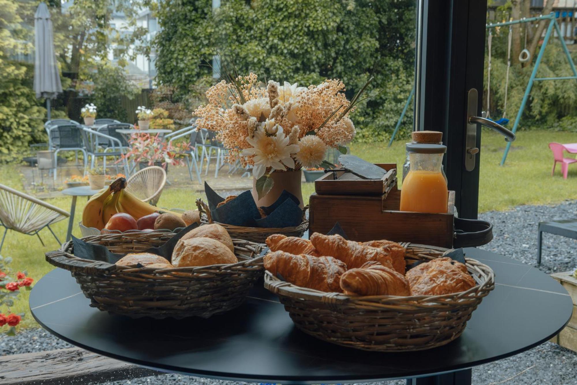 Bed and Breakfast Ma Bauge Libin Exterior foto