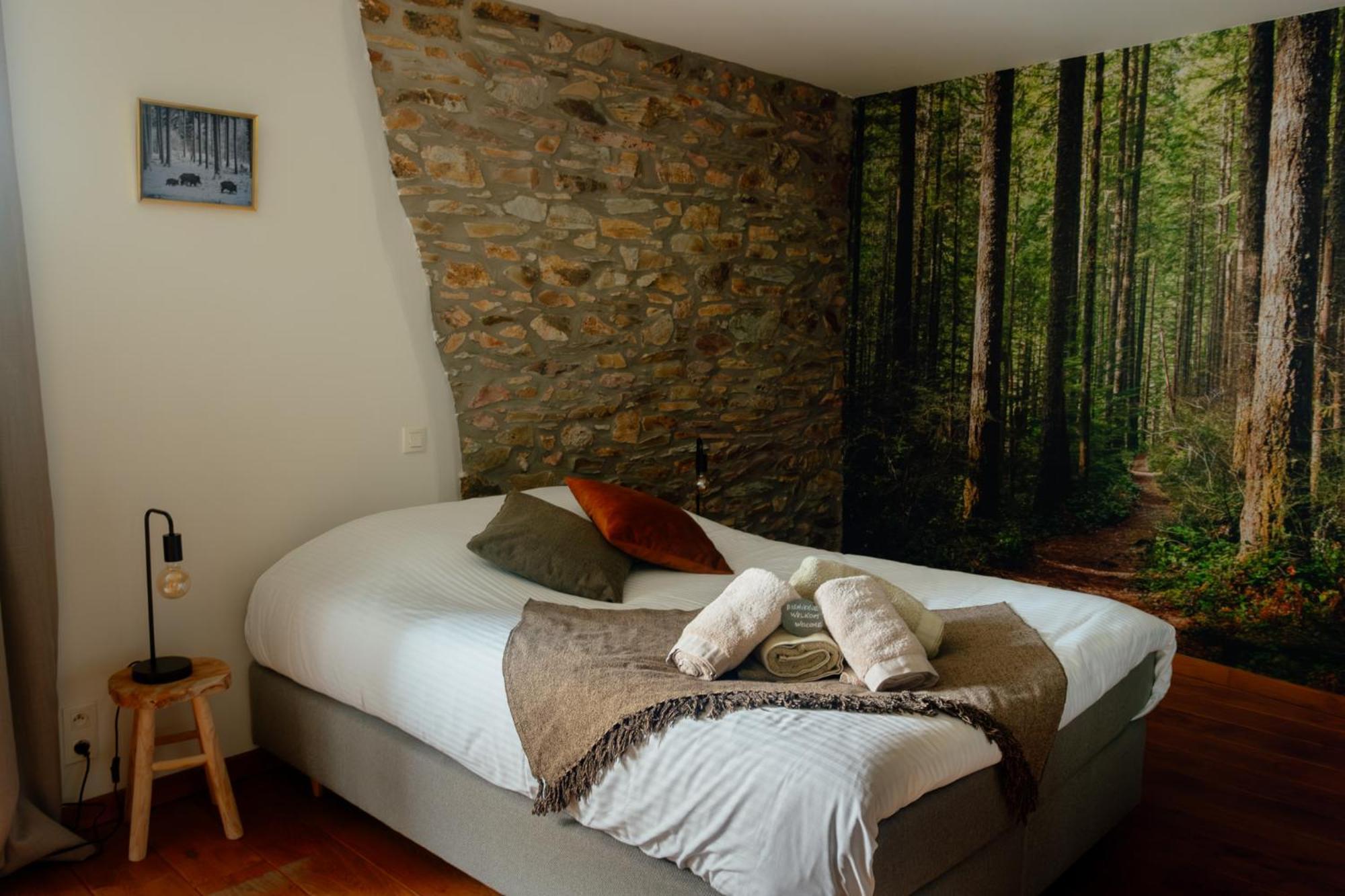 Bed and Breakfast Ma Bauge Libin Exterior foto
