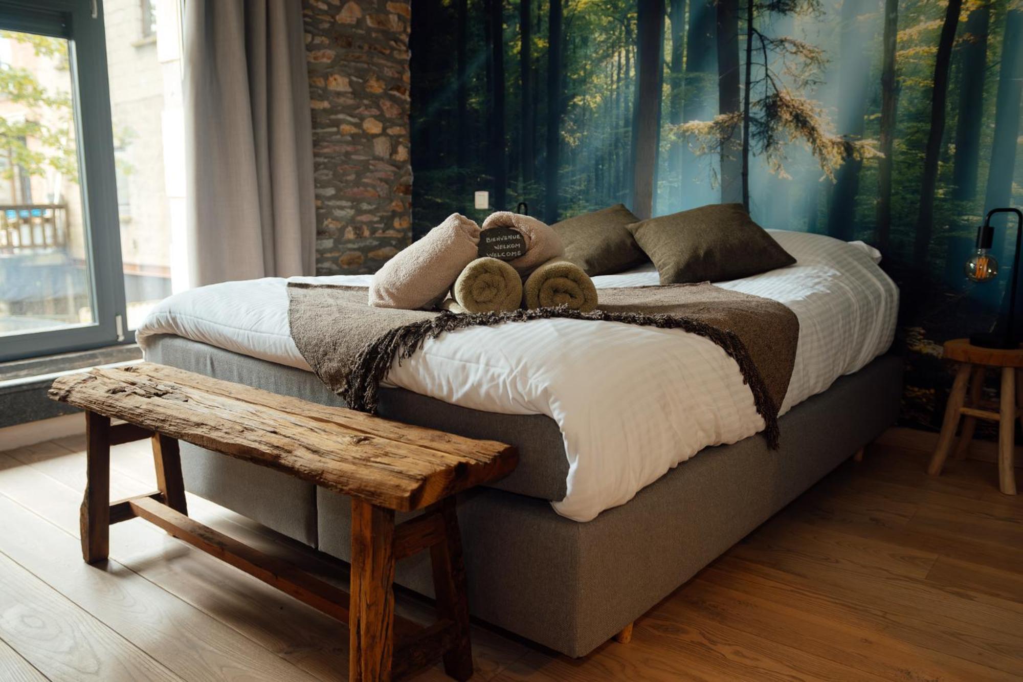 Bed and Breakfast Ma Bauge Libin Exterior foto