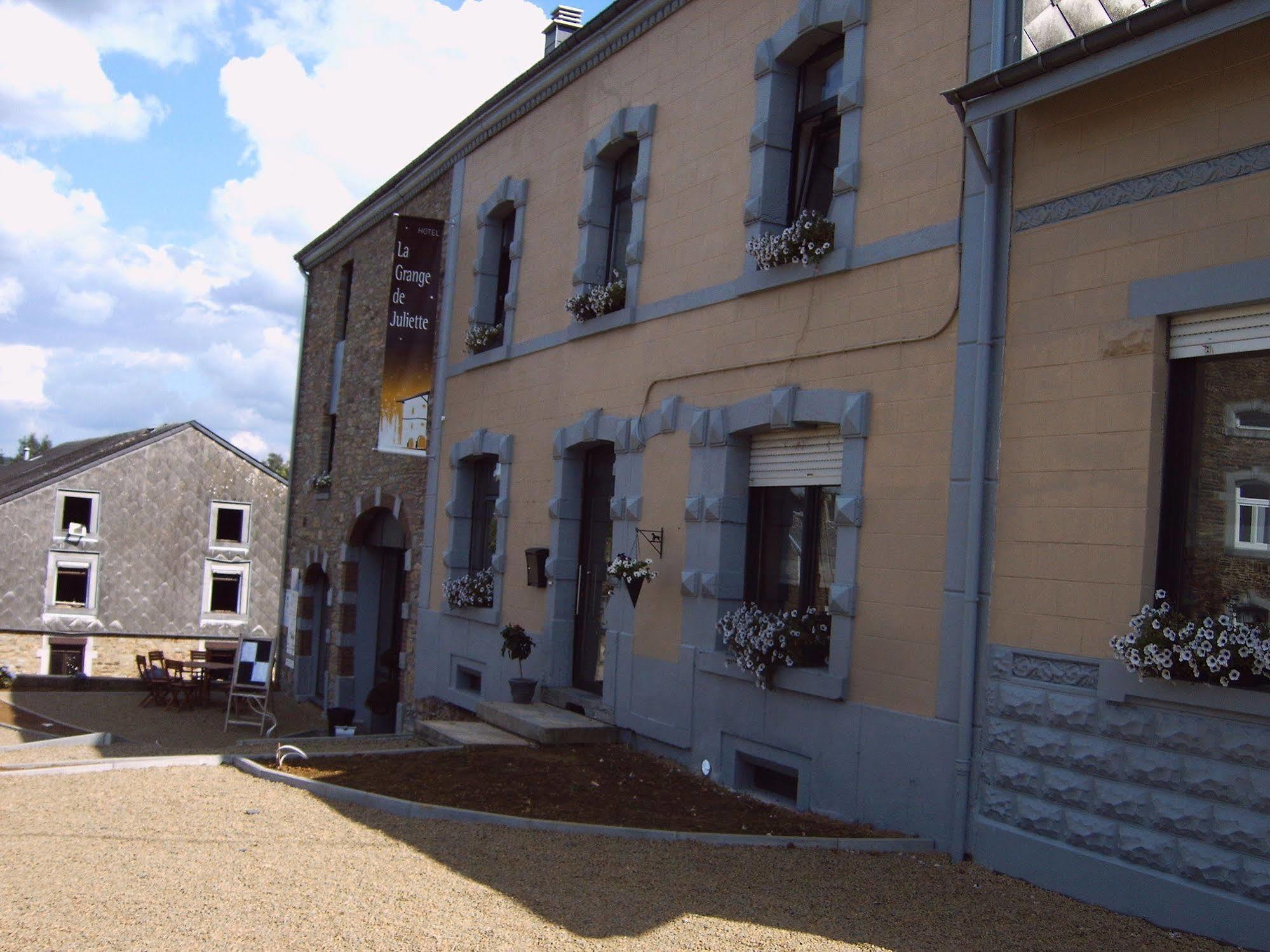Bed and Breakfast Ma Bauge Libin Exterior foto