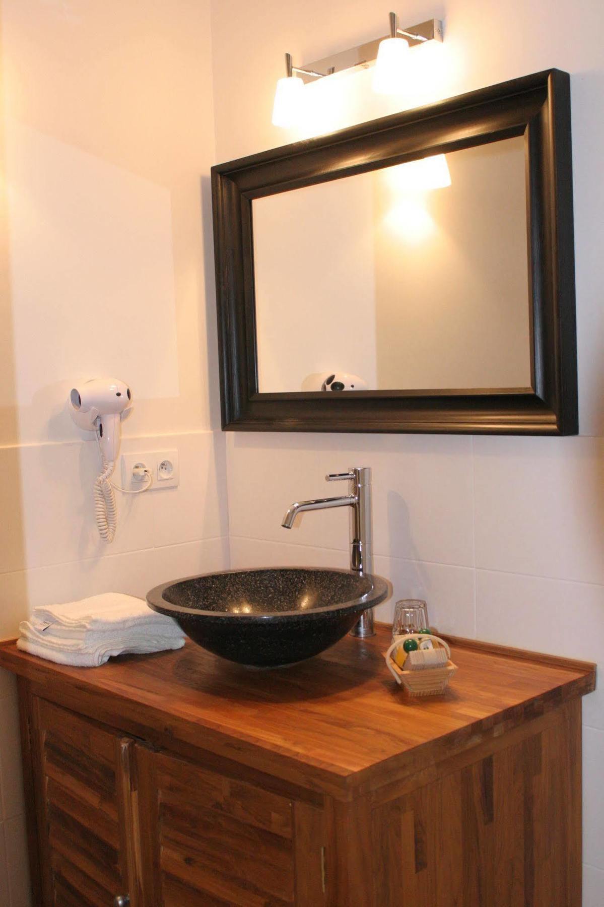 Bed and Breakfast Ma Bauge Libin Exterior foto